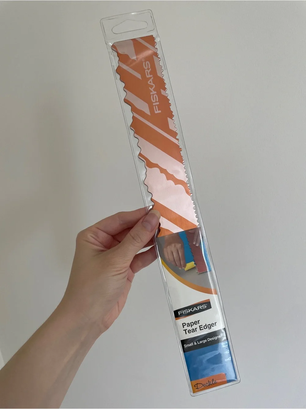 FISKARS Paper Tear Edger Small & Large Designs Deckle